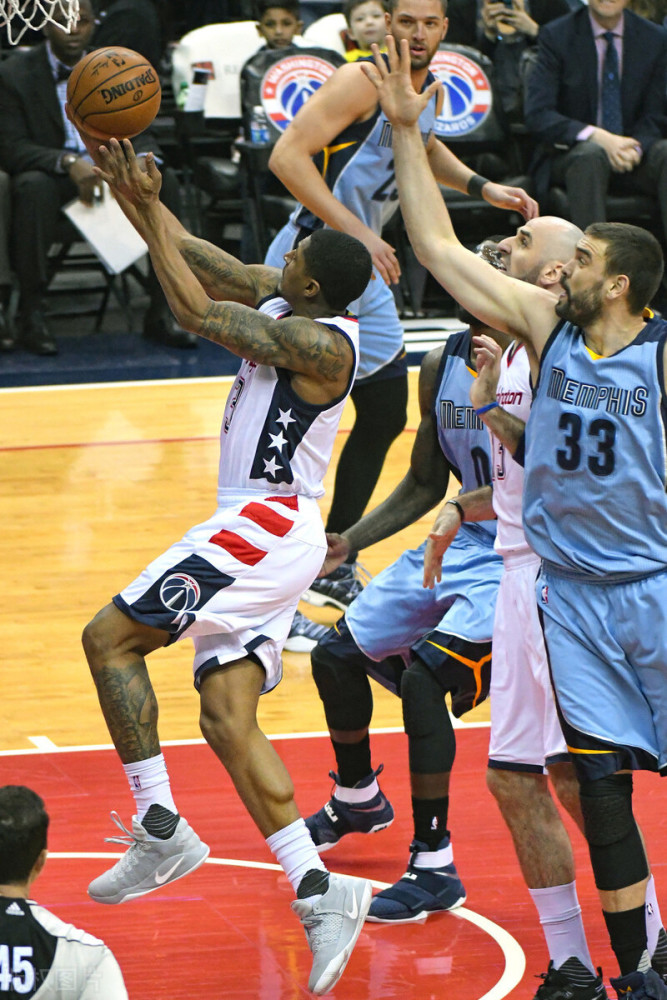 南宫下载app-法甲倒计时，孟菲斯灰熊国际比赛日绝杀压哨，细节引发关注，底气十足，细节决定成败 